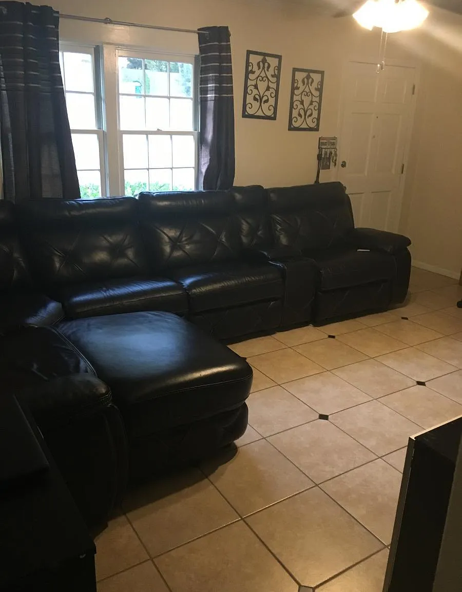 2 bed, 884 sqft, $1,950 — Photo 4