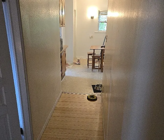 110 E Summit St — Photo 15