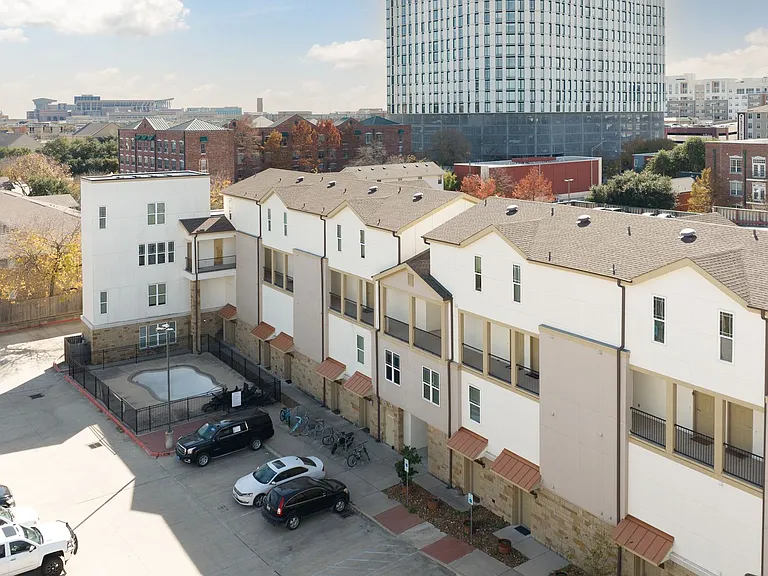 Northgate Proper — Photo 47