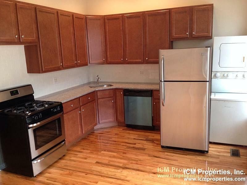 1st image of 2452 N Southport Ave #1