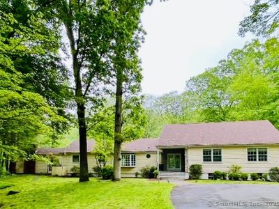 8 Dundee Road, Stamford, CT, 06903