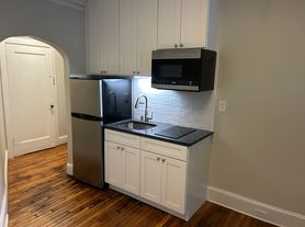 22 Chiswick Rd