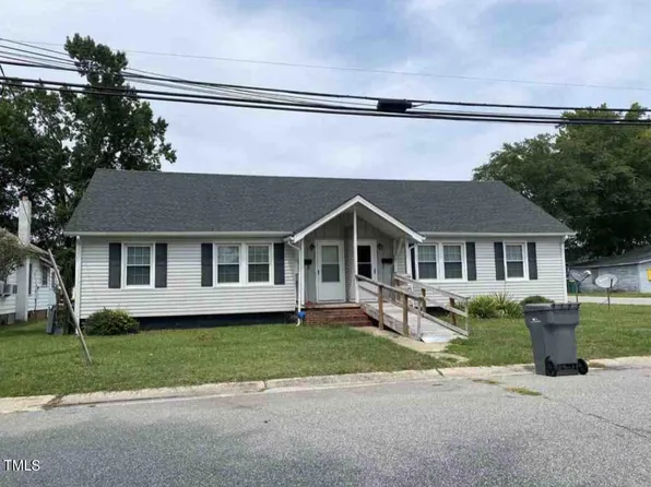 521 E 14th St, Lumberton, NC 28358