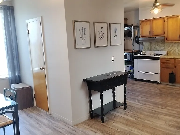 521 Madison St #6 — Photo 4