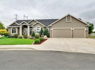 10923 N Iroquois Dr, Spokane, WA 99208