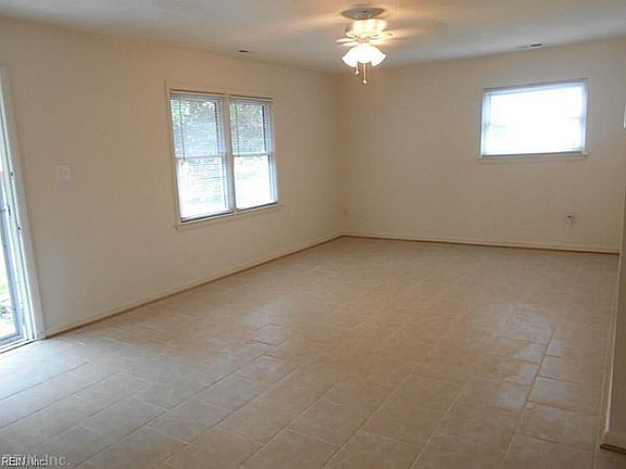 5th image of 4620 Serapis Ln