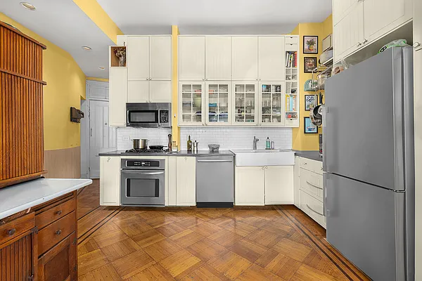 Sold by Corcoran | media 2
