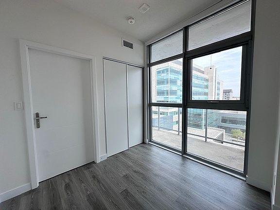 4th image of 60 Frederick St #702