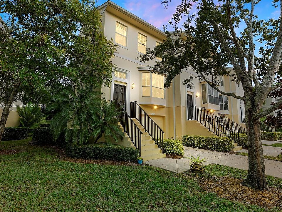 1st image of 1620 42nd Sq APT 101