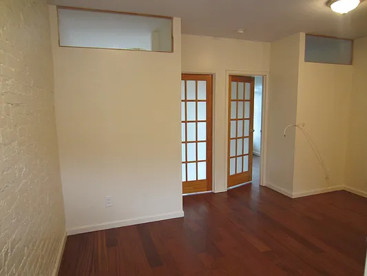 Rented by Majesty Management | media 35