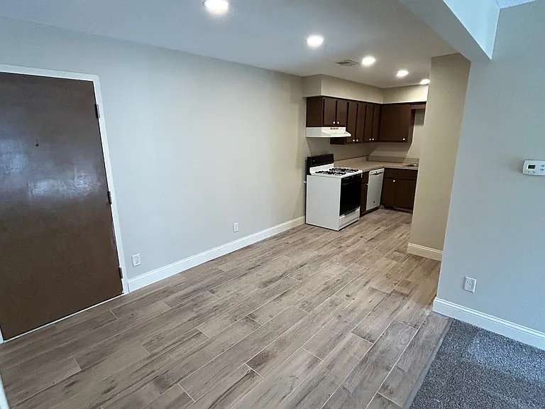 2620 S 70th St #104 — Photo 4