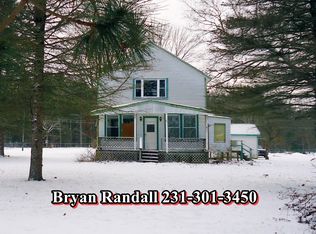 10890 N Wilvan Dr, Bitely, MI 49309