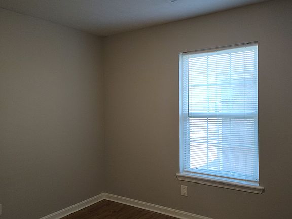 4th image of 8506 Standing Oak Dr #B