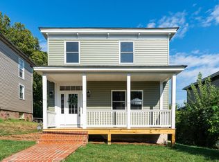 423 Winthrop St, Staunton, VA 24401