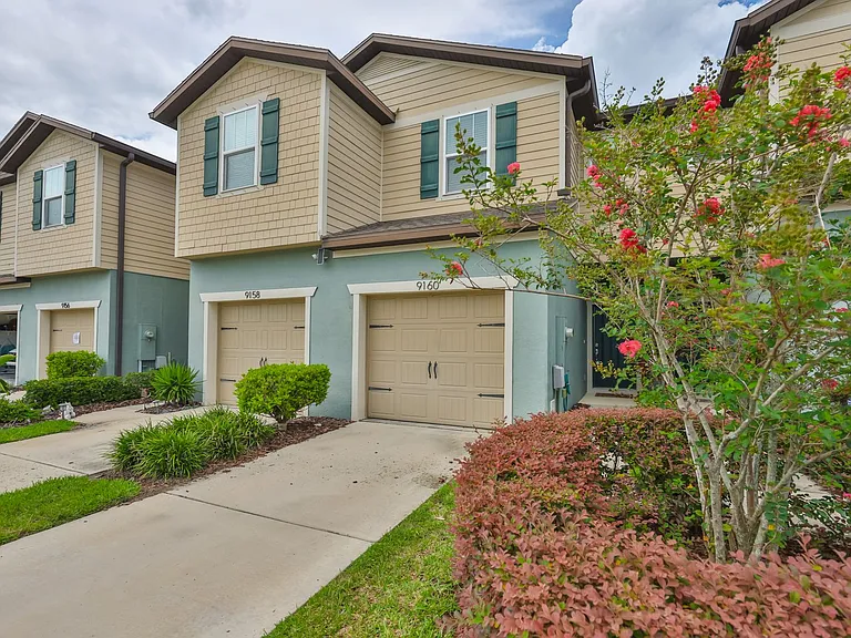 9160 Hillcroft Dr — Photo 32