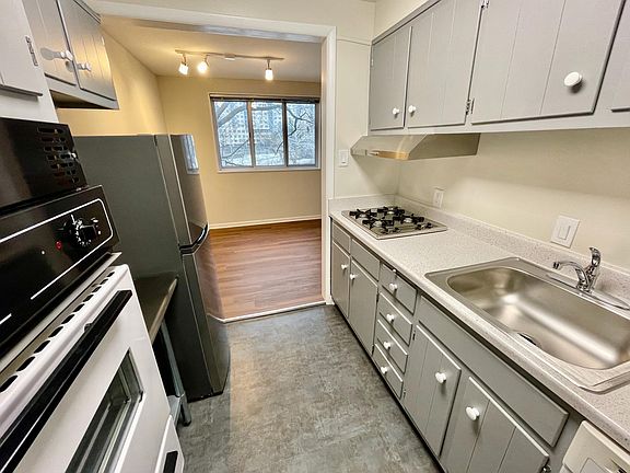 Kitchen, dining alcove