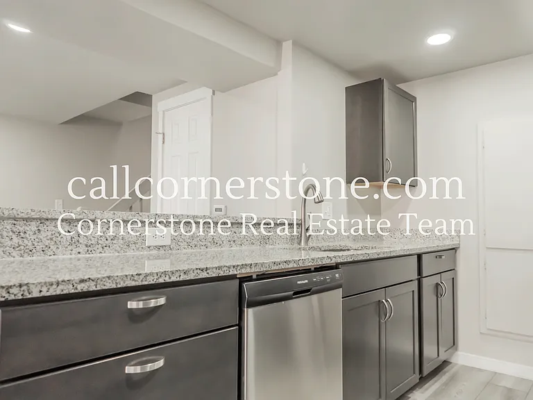 4877 Bluestem Dr — Photo 6