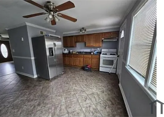 3 bed, 1536 sqft, $2,500 — Photo 4