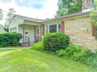 66 Woolworth St, Longmeadow, MA 01106