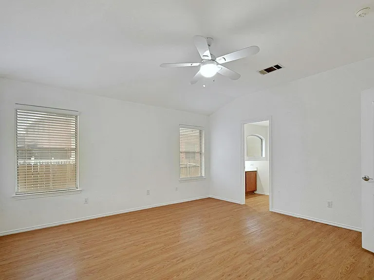 8605 Ganttcrest Dr — Photo 15