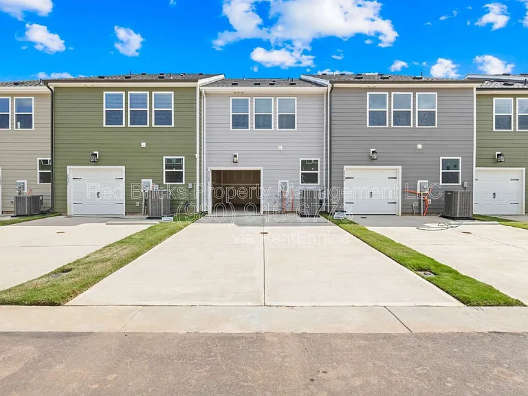 1528 Cedar Tree Dr — Photo 21
