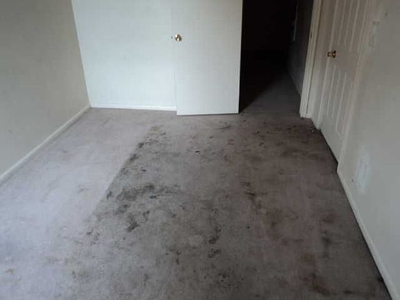 5th image of 1030 W Learned Ave