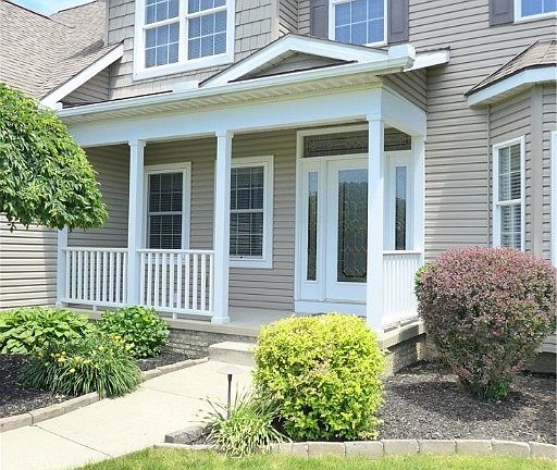 2nd image of 4405 Seymour Dr