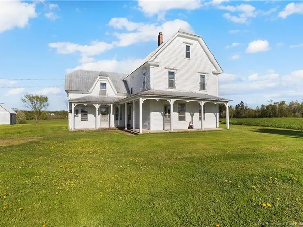 107 Cross Rd, Southampton, NB E6G 2E2