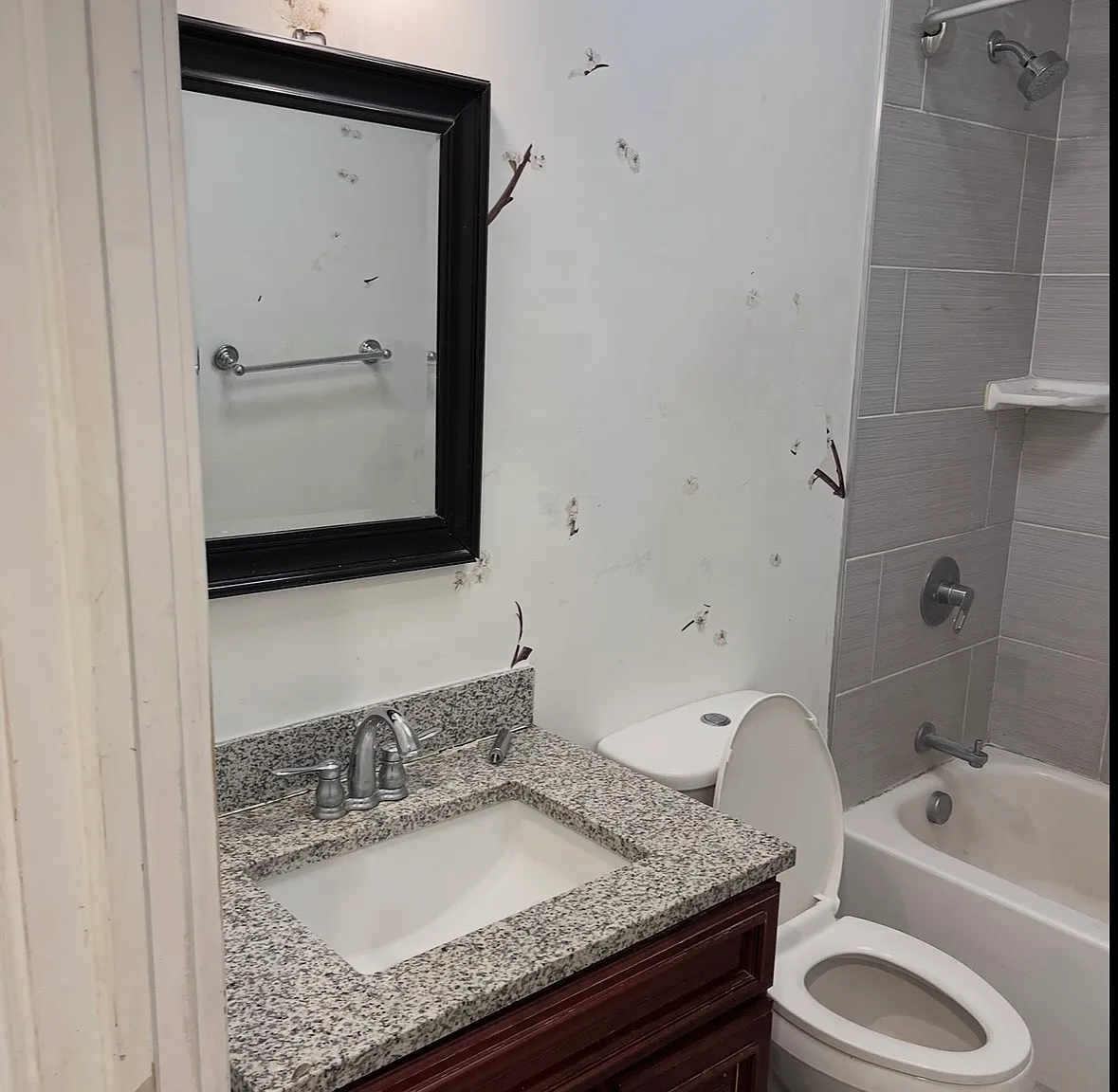 3 bed, 1.5 bath, 1000 sqft, $2,800 — Photo 1