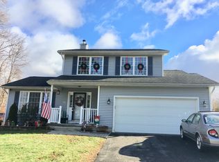 322 Donovan Rd, Naugatuck, CT 06770