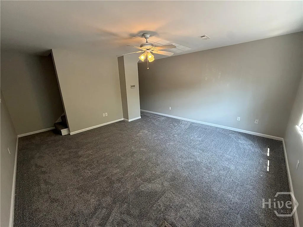 4 bed, 2.0 bath, 1536 sqft, $1,800 — Photo 2