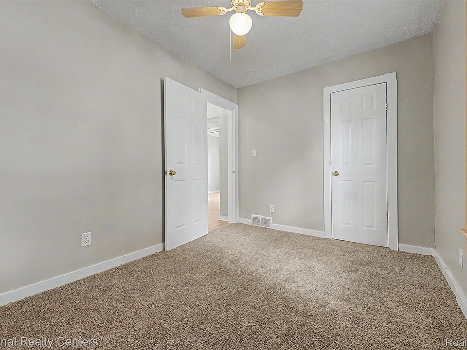 1759 Howard St, photo 22