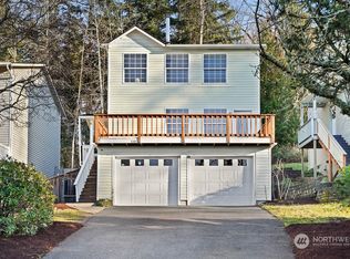 139 44th St, Bellingham, WA 98229