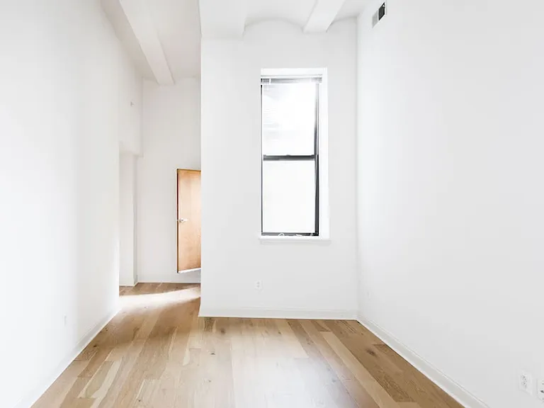 701 Sansom — Photo 11