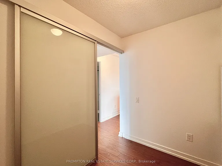 29 Singer Ct #309 — Photo 24