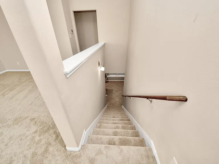 3115 Lake Dr — Photo 25