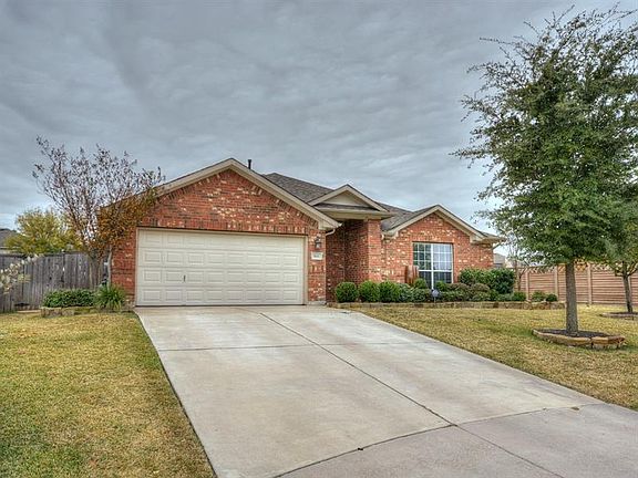 2nd image of 801 Meadow Bluff Ct
