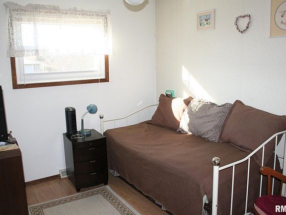 4th image of 3525 Sunny Hill Dr