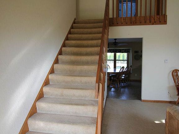 Open stairway to second floor
