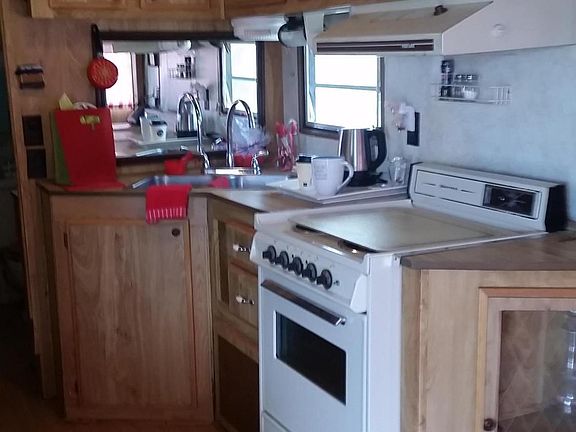 5th image of 205 E Gila Dr