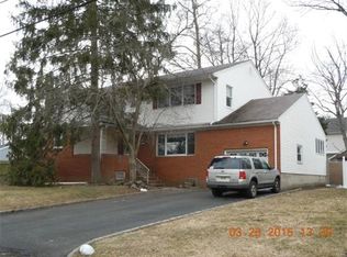 81 Vernon Ave, Colonia, NJ 07067