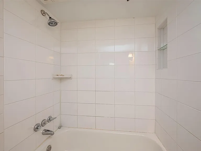 6402 Del Monte Dr #35 — Photo 18