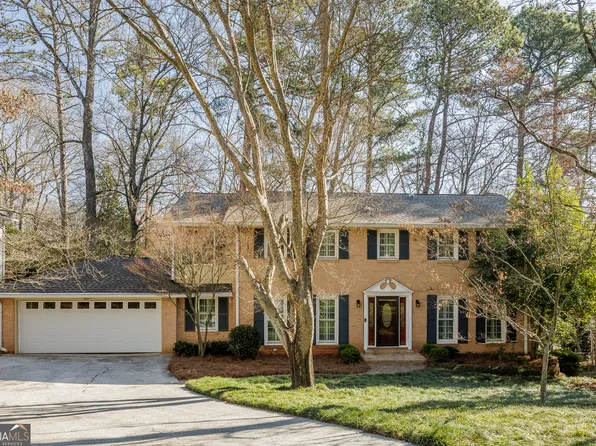 5385 Saffron Dr, Atlanta, GA 30338