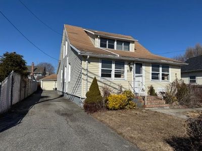 818 Pulaski Street, Riverhead, NY, 11901