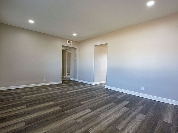 5th image of 3309-3311 S 32nd Ave