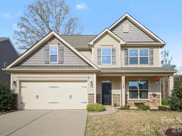 128 Lantern Acres Dr, Mooresville, NC 28115