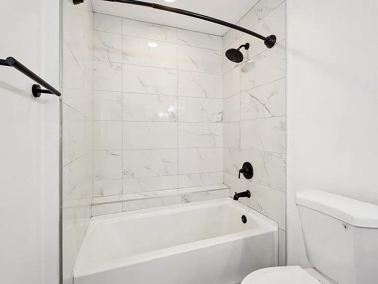 1620 South Bentley Ave — Photo 47