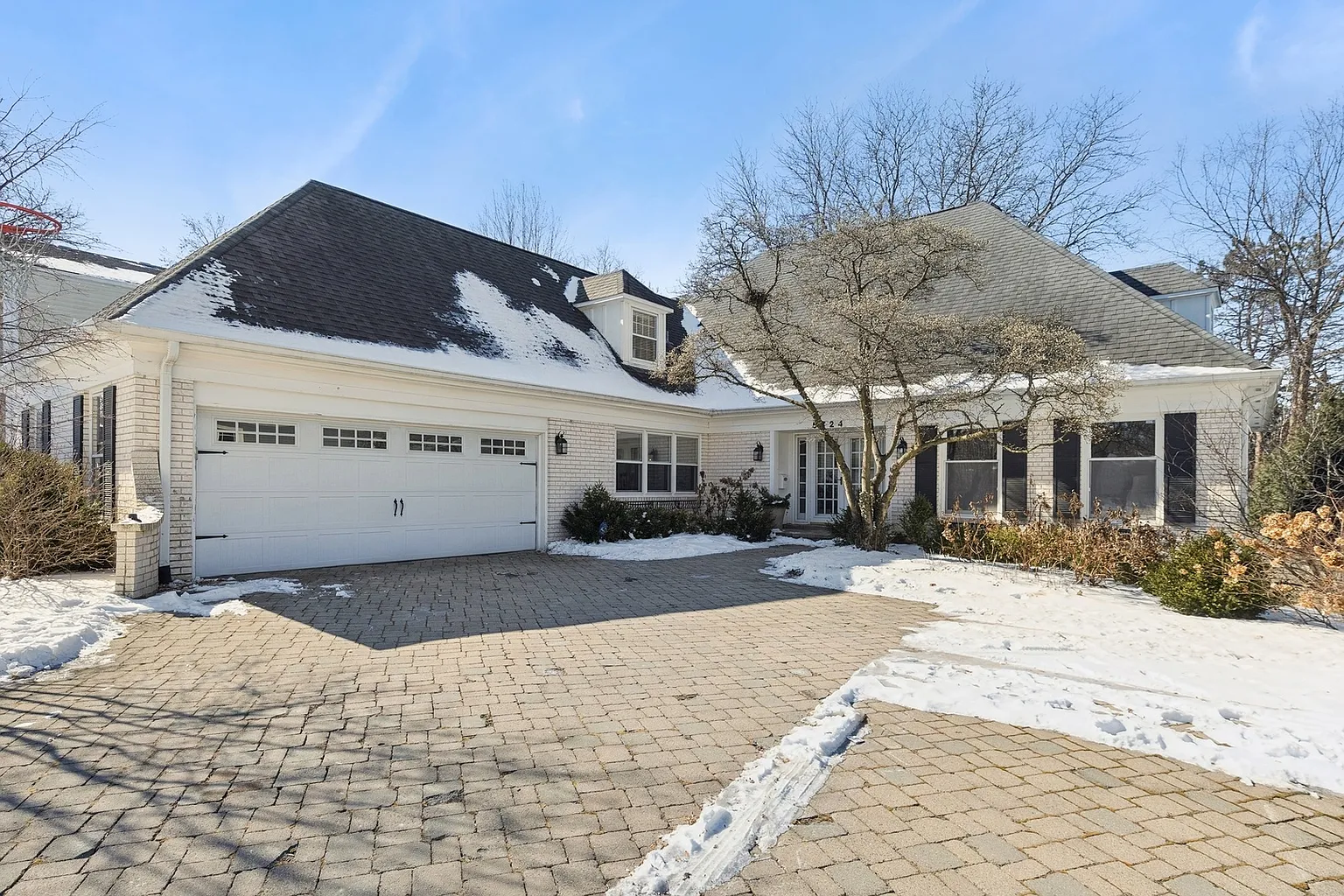 5724 Lawn Dr photo 1