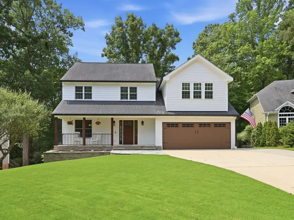 112 Waterfall Ct, Cary, NC 27513
