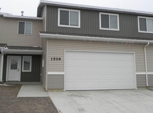 1506 35th Ave SE, Minot, ND 58701